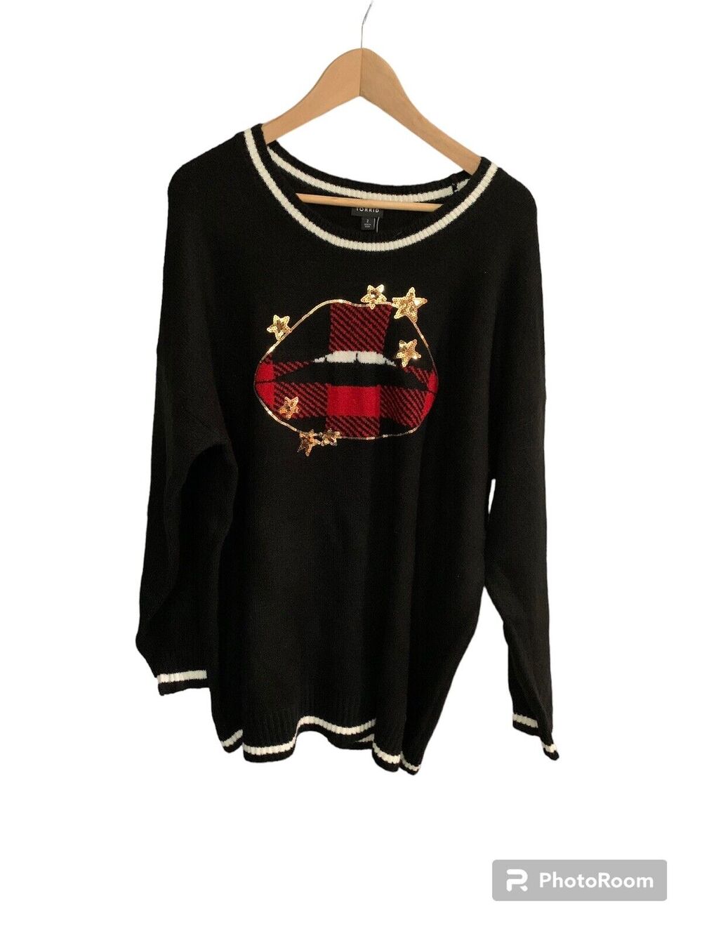 Torrid Womens Size 00 (m/L) Black Star Lips Crew Sweater Pullover